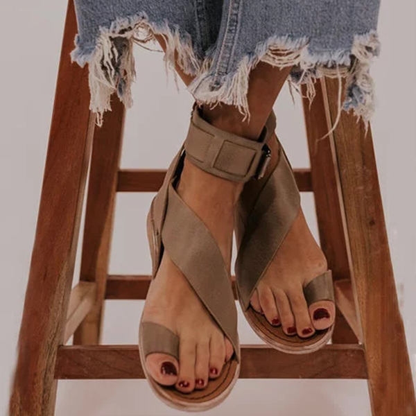 Mollyshoe Fashion Flip-flops Flat Heel Buckle Strap Sandals